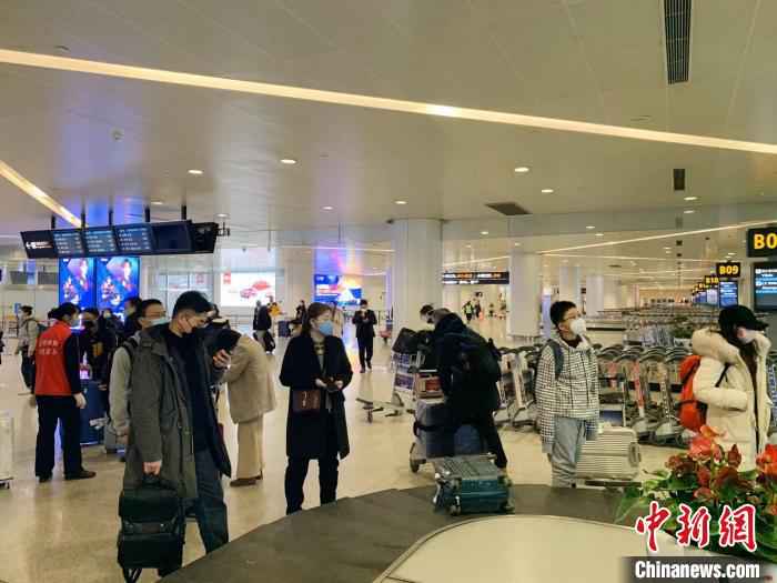  浙江：所有入境人员均需集中隔离14天 费用自理